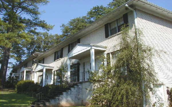 Paces Ferry Villa - Paces Ferry Villa Apartments