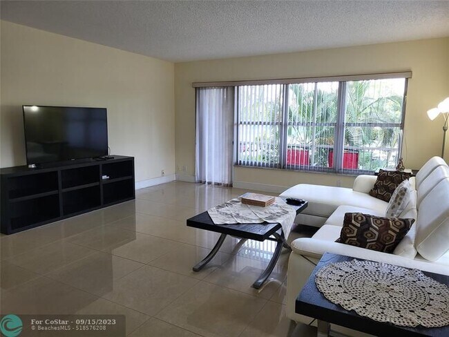 Photo - 10777 W Sample Rd Unit 212