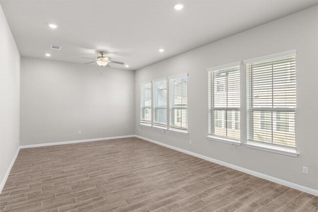 Photo - 1015 Vista View Dr Unit 1301
