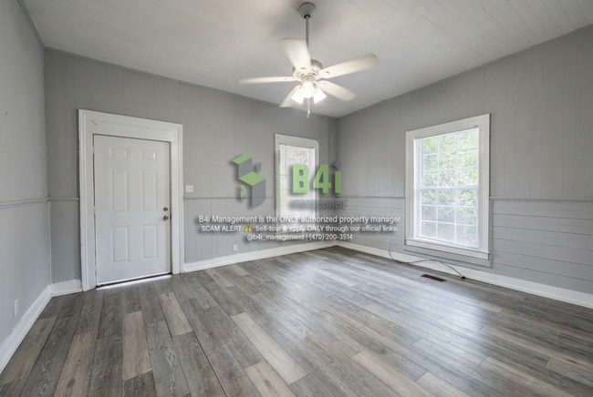 Photo - 114 McGee St