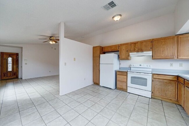 Building Photo - READY TO VIEW NOW! -Brand New Carpet & Pai... Rental