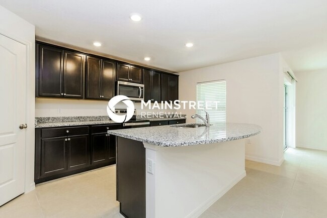 Photo - 5 Bedroom Pet-Friendly Home in Mascotte, FL with Main Street Renewal