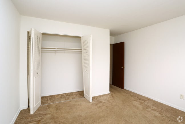 1BR, 1BA - Bedroom
