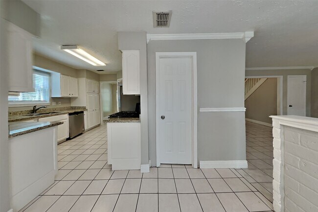 Photo - 3238 Three Pines Dr