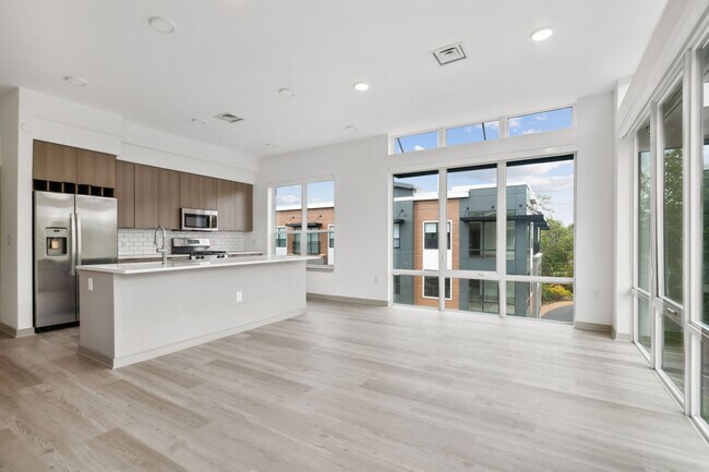 Enclave at Raritan apartments — community photo