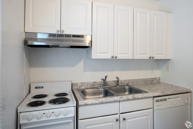 2BR,1BA-726SF - Poplar West Apartments