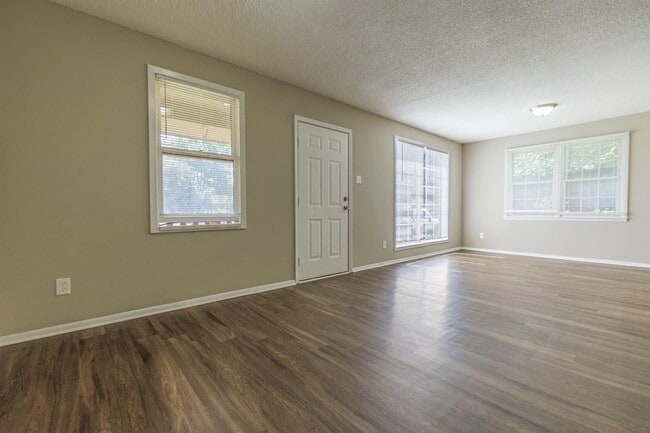 Photo - 1024 Mendenhall Cove