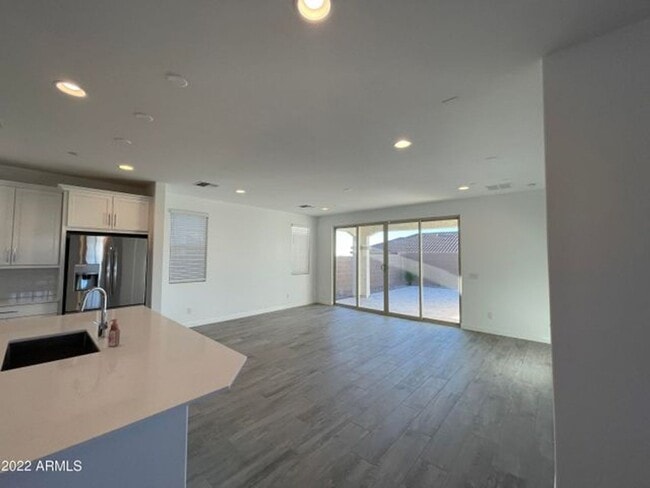 12553 W Calle de Sol