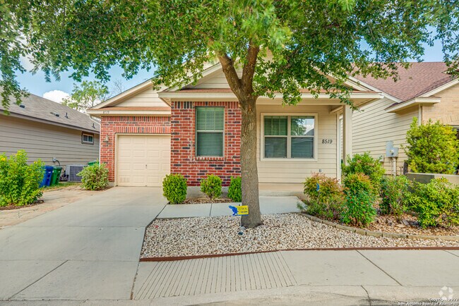 Building Photo - 8519 Pecan Cross Rental
