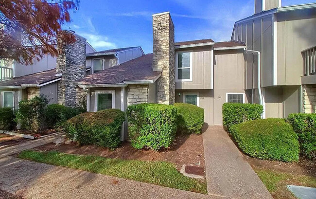 Photo - 1709 Timber Brush Trl Townhome