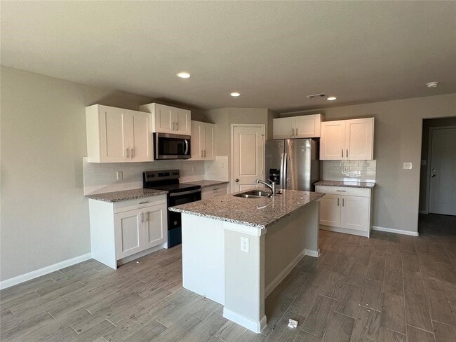 Photo - 9006 Intervale St