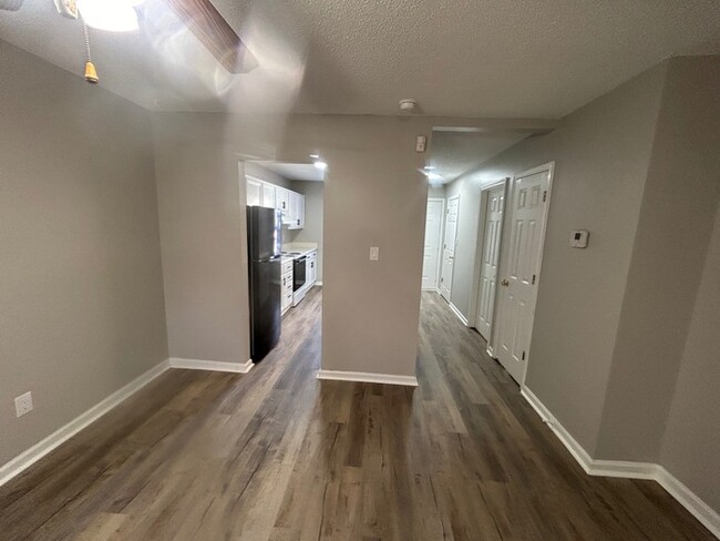 15 Heritage Village Ln