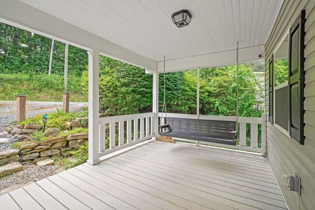 5239 Gerton Hwy