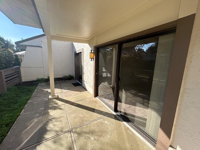 Photo - 6090 Montgomery Ct