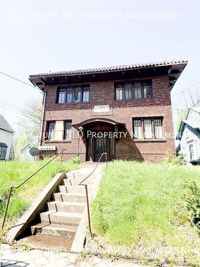 Building Photo - 680 Sherman St Unit 3