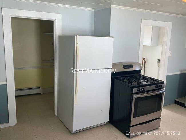 Photo - 322 Grove St