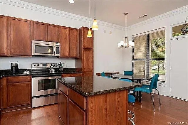 Photo - 3206 Noda Blvd