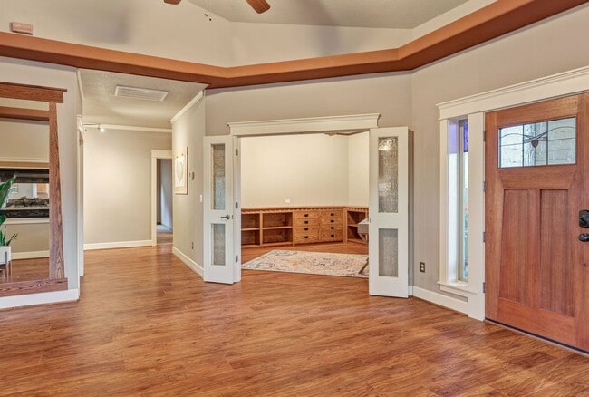 Photo - NW Grants Pass, Class, Style and Views!!!