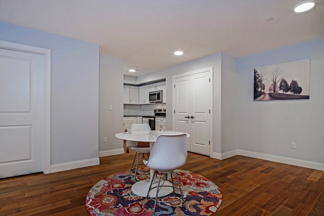 Living Room - 2 Bedroom