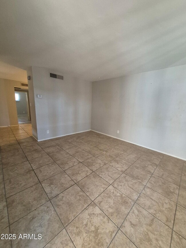 Photo - 935 N Orange Unit B