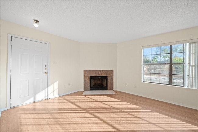 Photo - 2750 Holly Hall St