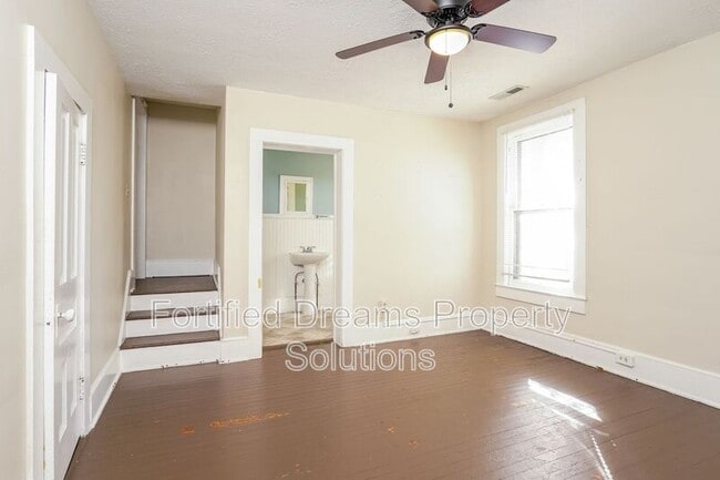 Photo - 400 S.Spring St