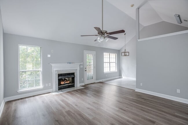 1449 Brighton Cir