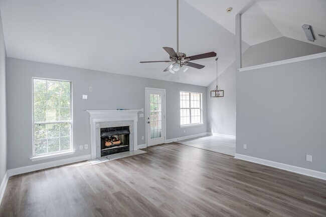 Photo - 1449 Brighton Cir