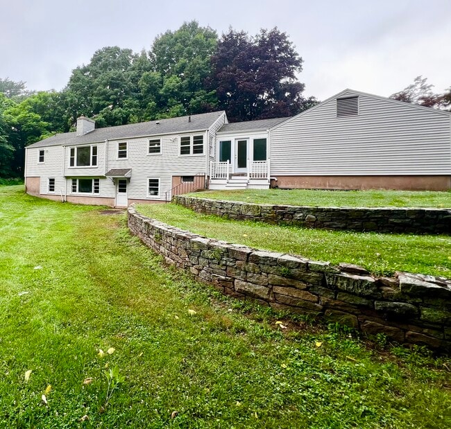 1360 Main St