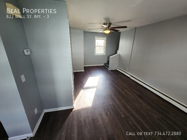 Photo - 822 Wall St Unit 3