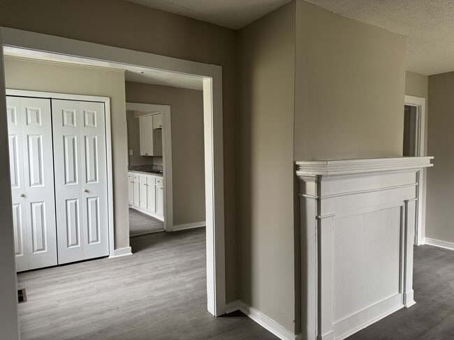 Photo - 312 25th St SW