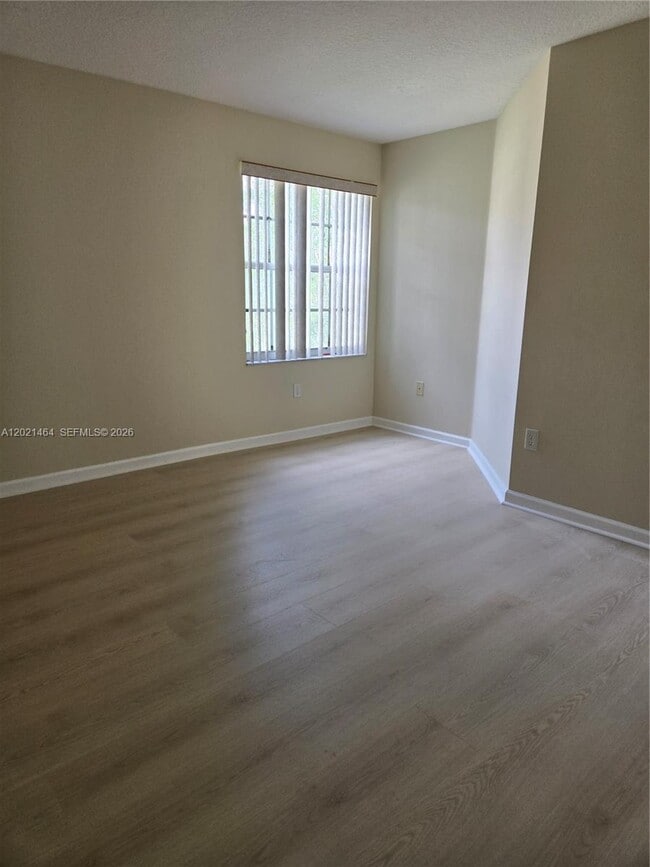 Photo - 2221 Sloane Pl