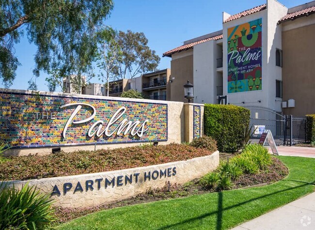 Building Photo - The Palms Rental