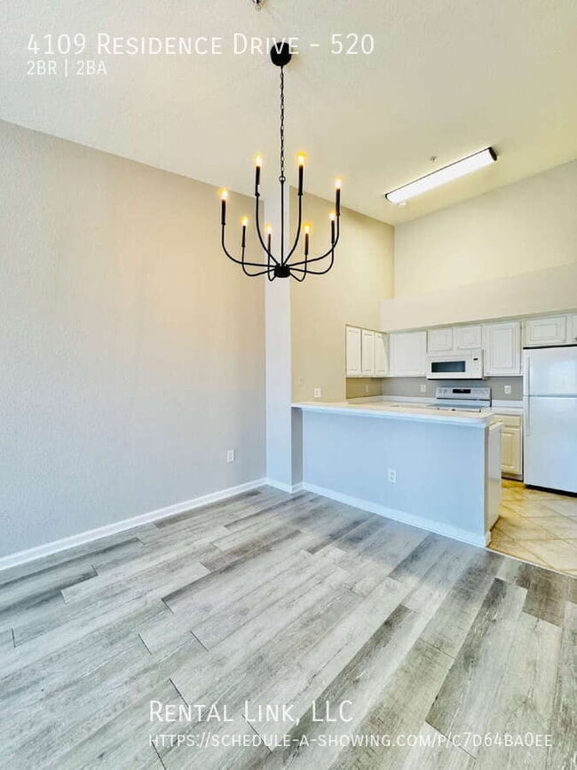 Building Photo - 4109 Residence Drive Unit 520