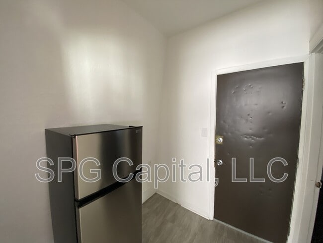 Photo - 35 W Maple St Unit 5