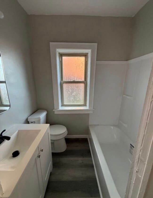 Photo - 2534 Noble Rd Unit 9