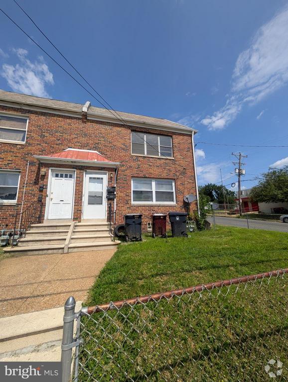 Building Photo - 2511 Carter St Rental