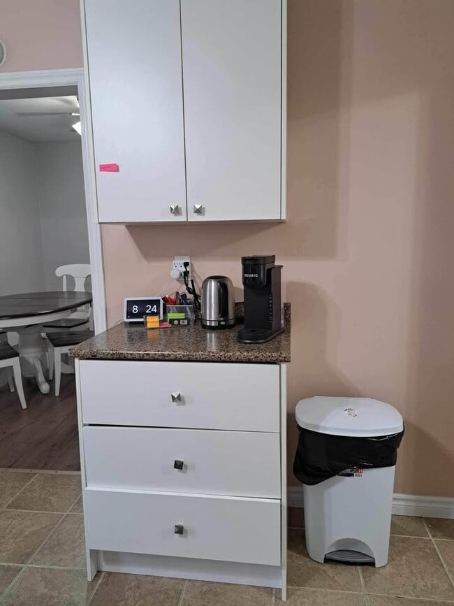 Photo - 207 Kathleen Ave Unité Room 3