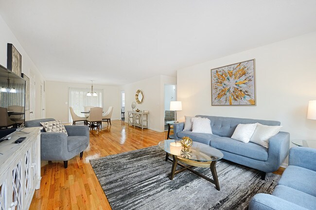 Photo - Bridgewater Oaks Apts