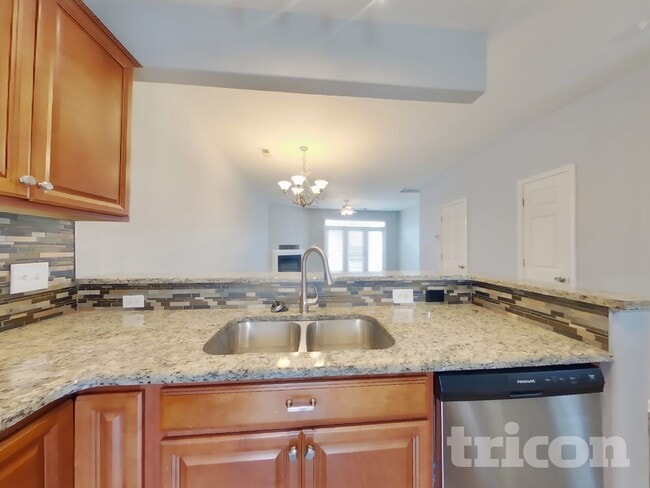 Photo - 11626 Lioness St