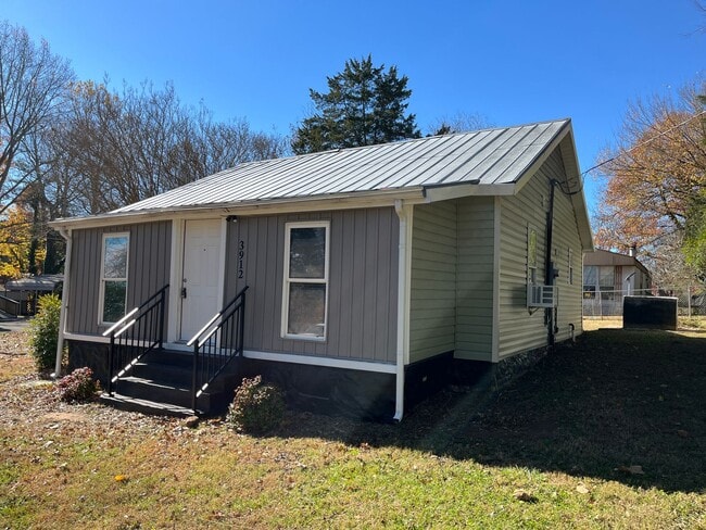 Photo - Cozy 2-Bedroom, 1-Bathroom Home