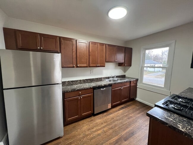 Photo - 10225-27 St. Katherine Ln. Unidad 10227 St. Katherine