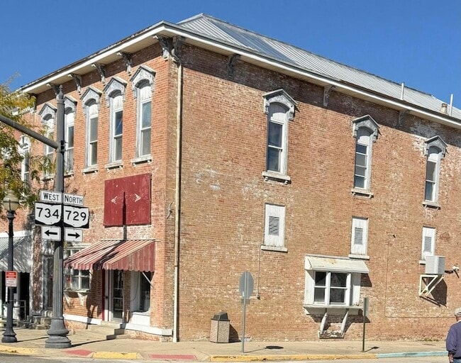 Building Photo - 2 N Main St Rental