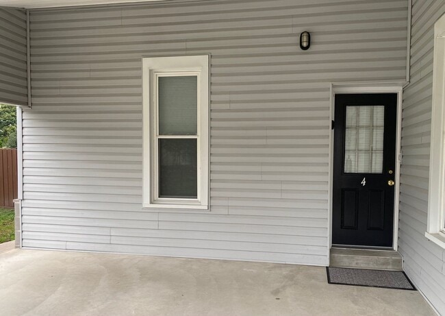 Photo - 114 N Penn St Unit #4