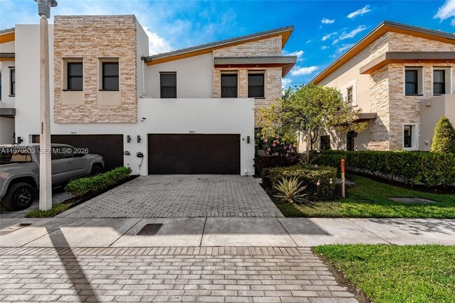 Photo - 7902 NW 105th Ct