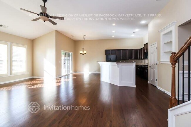 Photo - 921 Upland Ives Dr