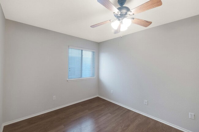 Photo - 13400 James Monroe St