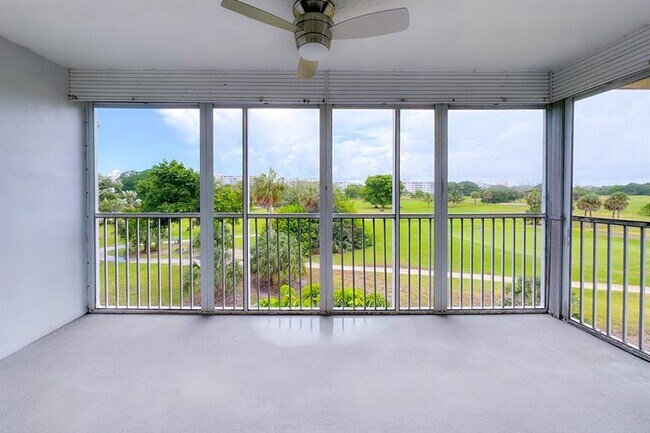 Photo - 3051 S Palm Aire Dr Condo Unit 401