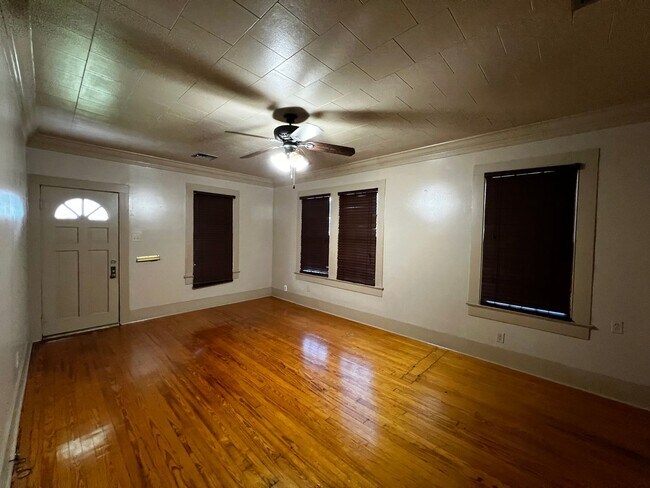 Photo - Four Bedroom, Two Bathroom , House Near UL , with Lawncare MOVE IN SPECIAL!!!!