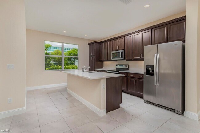 Photo - 3 br, 2.5 bath Townhome - 1857 Spoonbill Ct